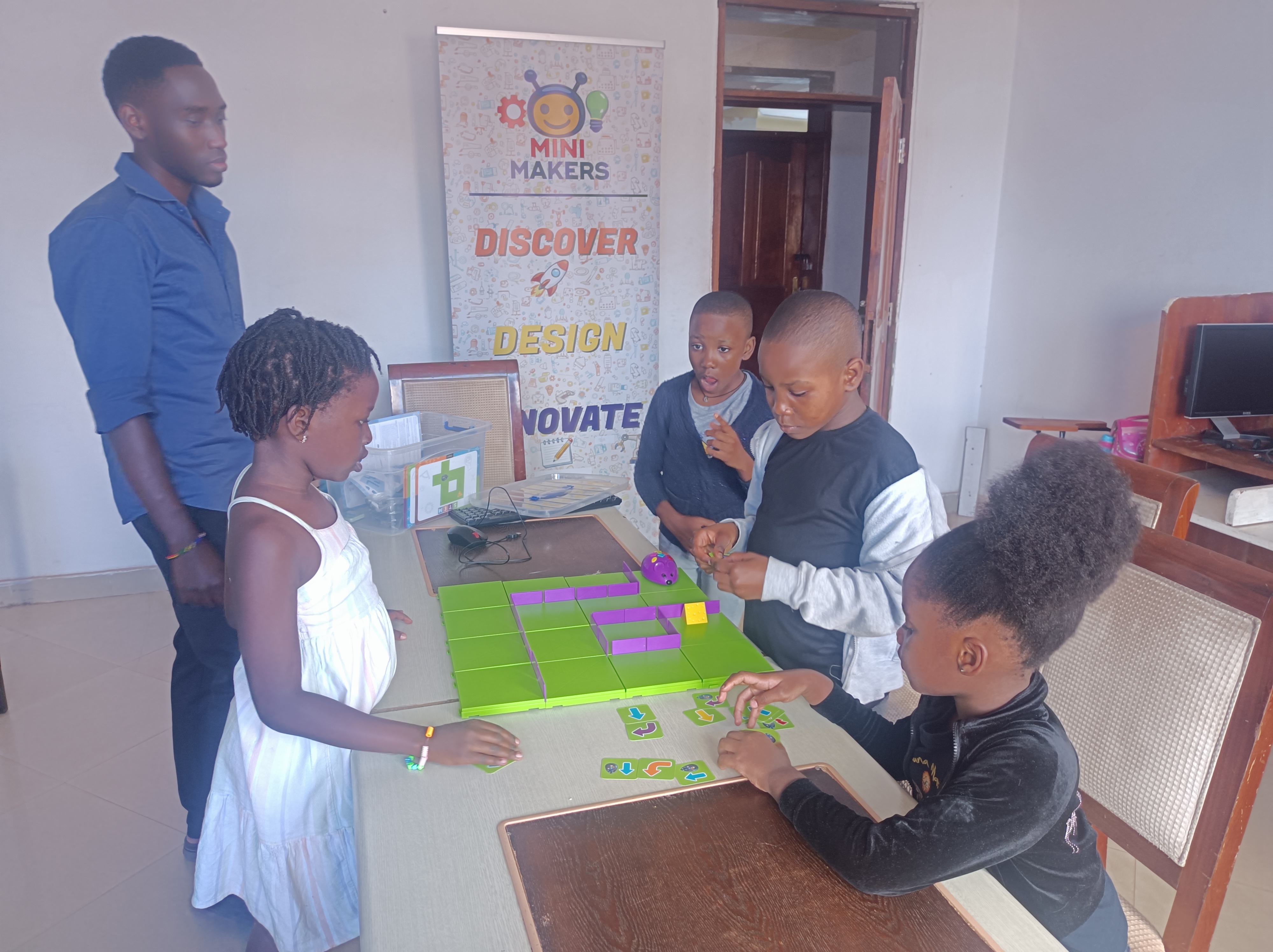 Mega-makers Track (Ages 7-9)