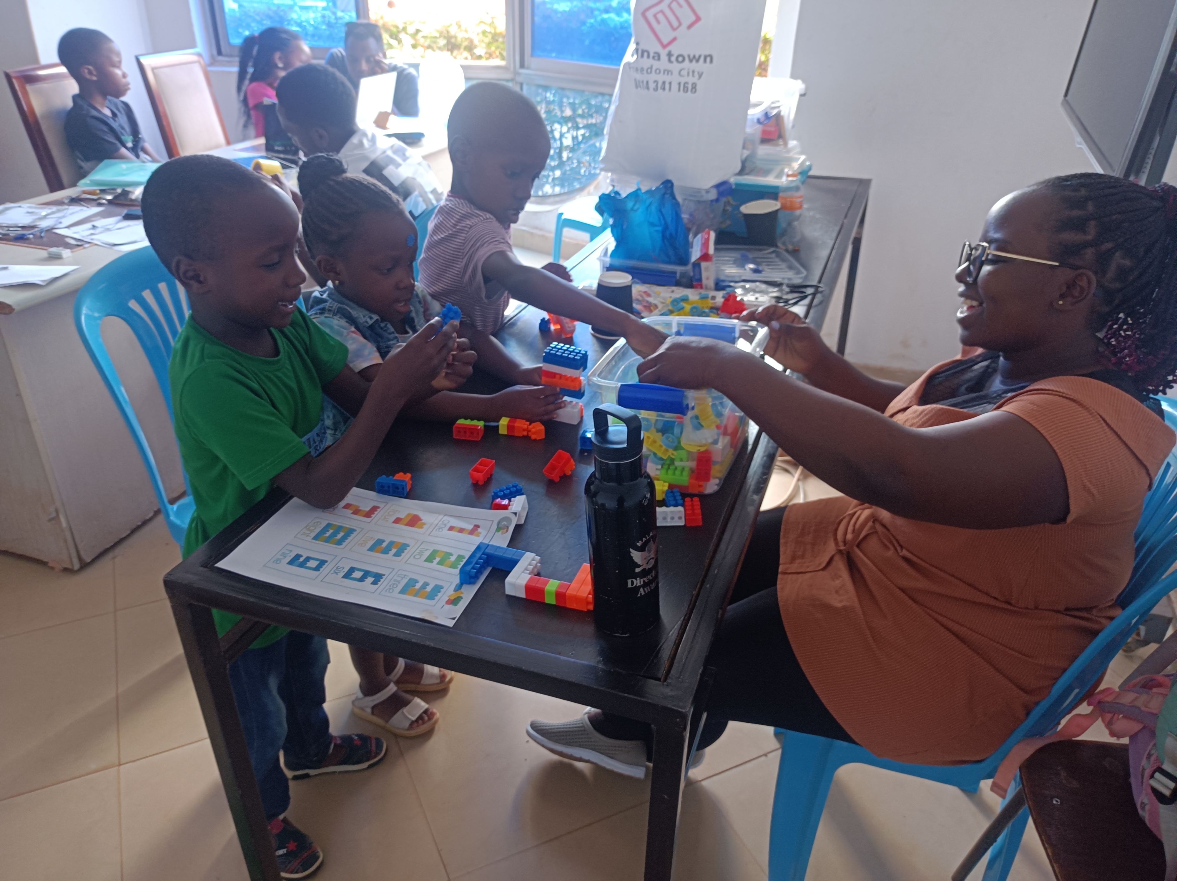 Mini-makers Track (Ages 5-6)